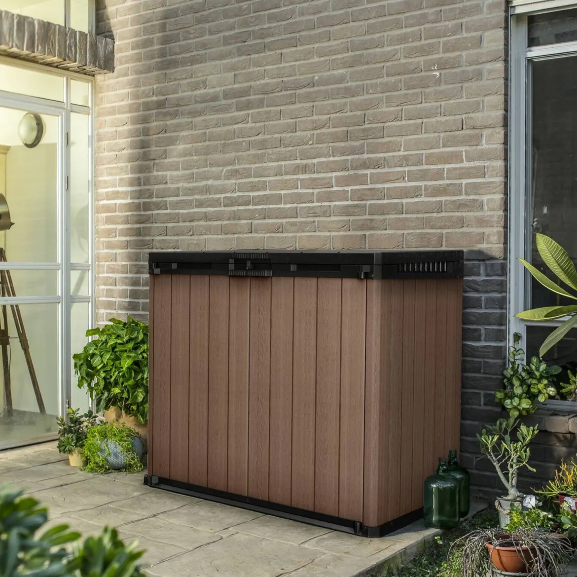Armadio in plastica 2 ante marrone 140x120h cm - Napanee