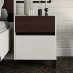 Comodino Bianco Crema Marrone Noce 2 Cassetti un Ripiano 48x40x60h cm, Apertura Scorrevole - Gili