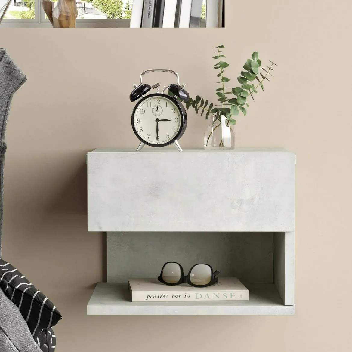 Comodino in legno argento 40x31x35h cm - Lira