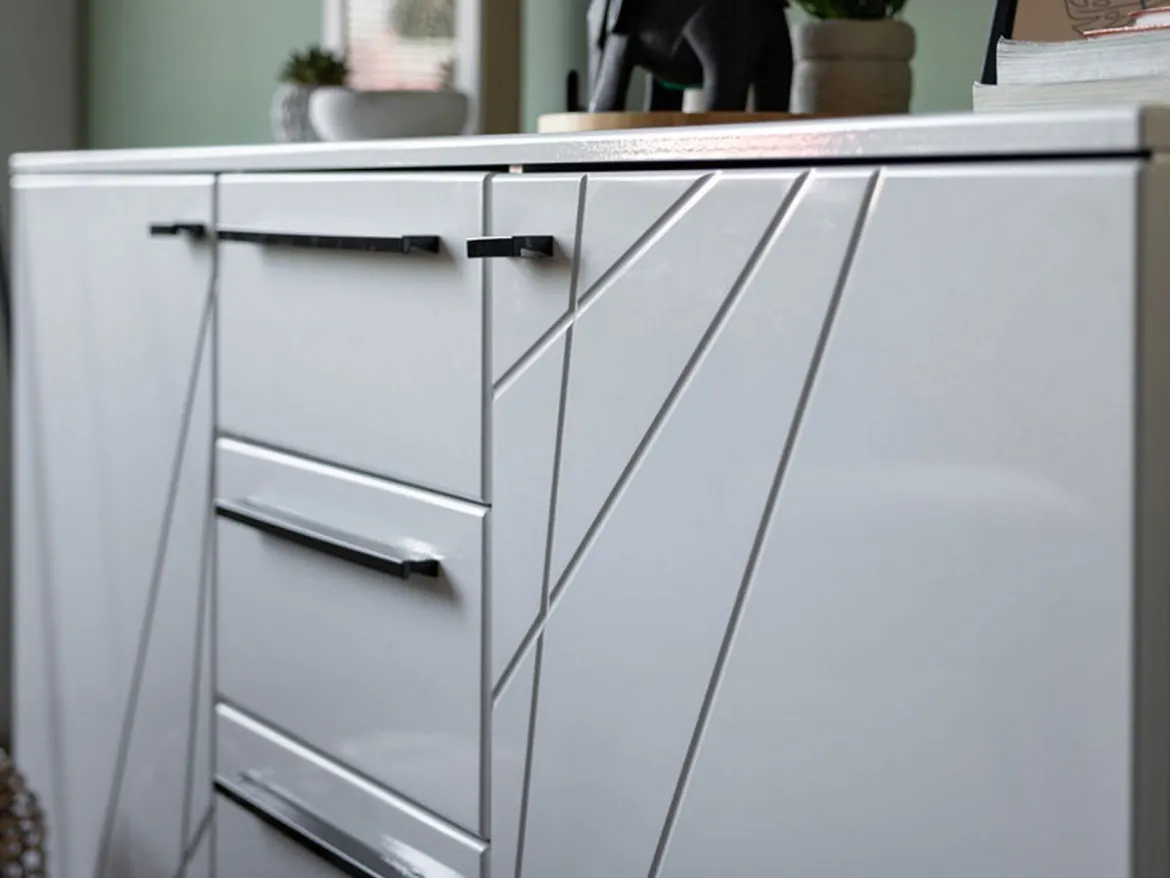 Credenza Bianco Nero 2 Ripiani 4 Cassetti 163x40x80.5h cm, 2 Ante - Maropati