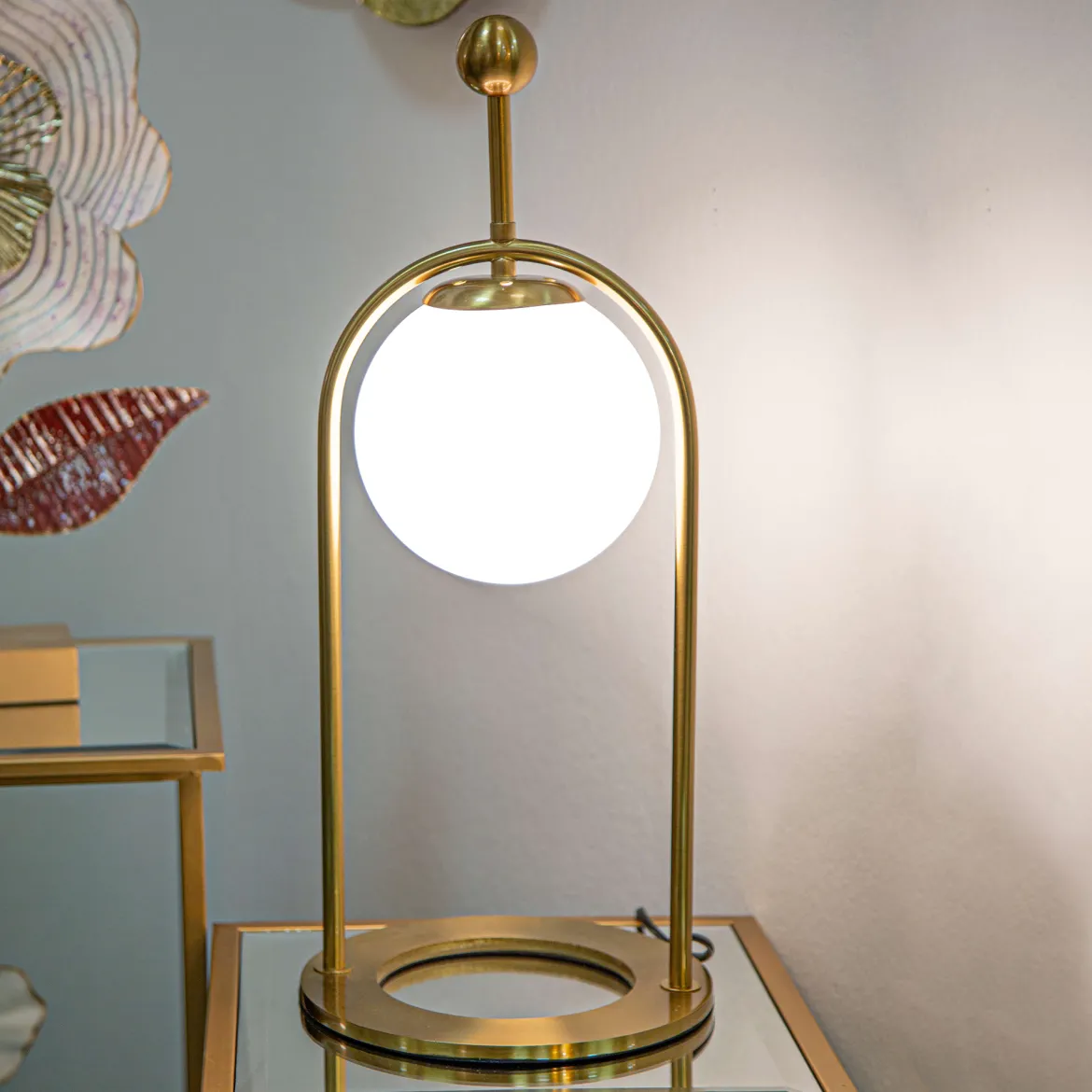 Lampada da Tavolo Bianco Opaco oro Necessaria 1 Lampadina Attacco e14, Interruttore Manuale - Andong