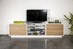 Mobile TV bianco lucido e noce 220x41x46h cm 4 ante e 1 cassetto - Ajuly