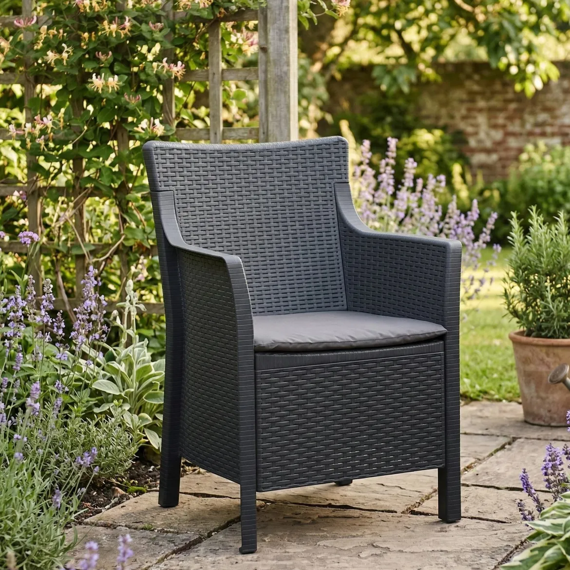 Poltrona da Esterno Nero Antracite Braccioli 72x66 cm, Cuscini Inclusi - Gaby