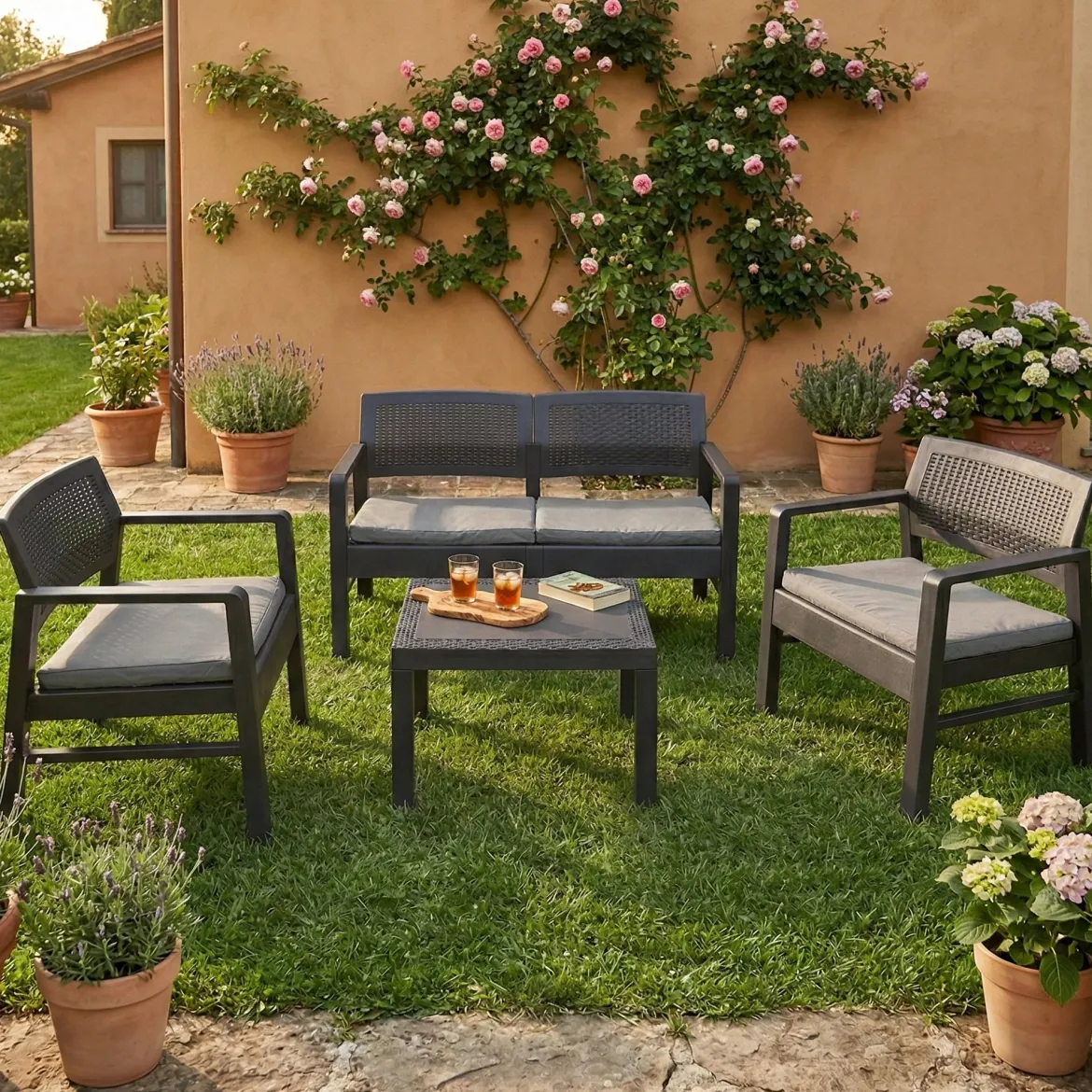 Salotto da esterno 4 posti e 1 tavolo effetto rattan bianco - Agnelo