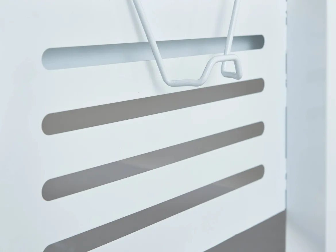 Scrivania Bianco Materiale Piano in Legno Nobilitato Colore Ripiano Bianco 110x55x68h cm, - Saiano