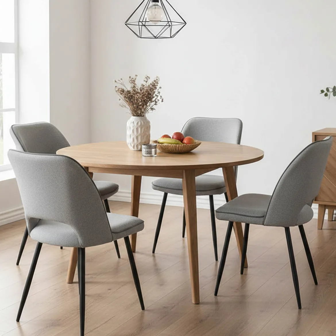 Set di Sedie Grigio Chiaro Nero 4 Sedie Imbottito, Sfumatura Colore Struttura Chiaro - Staffolo