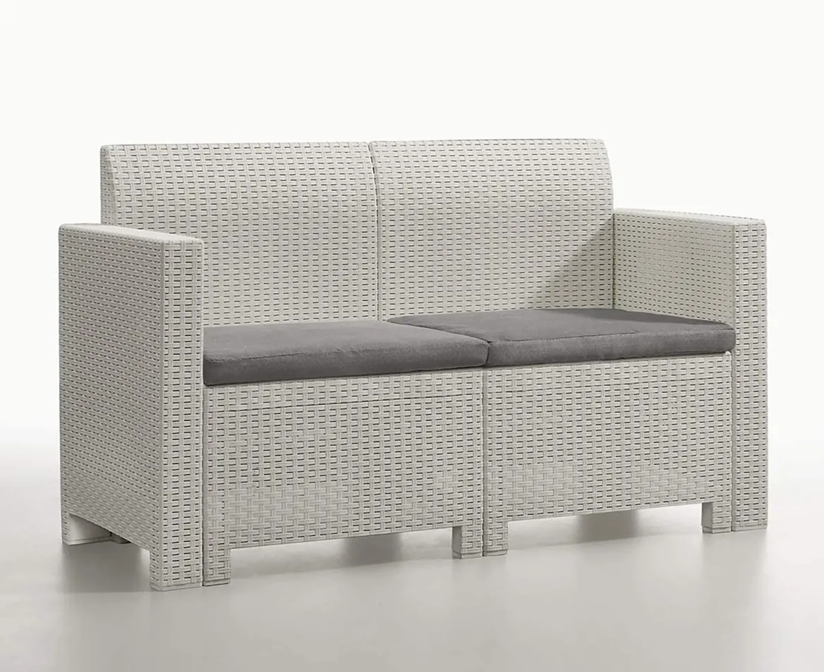 Set salotto esterno poltrone e divano con tavolino contenitore bianco - Gazania