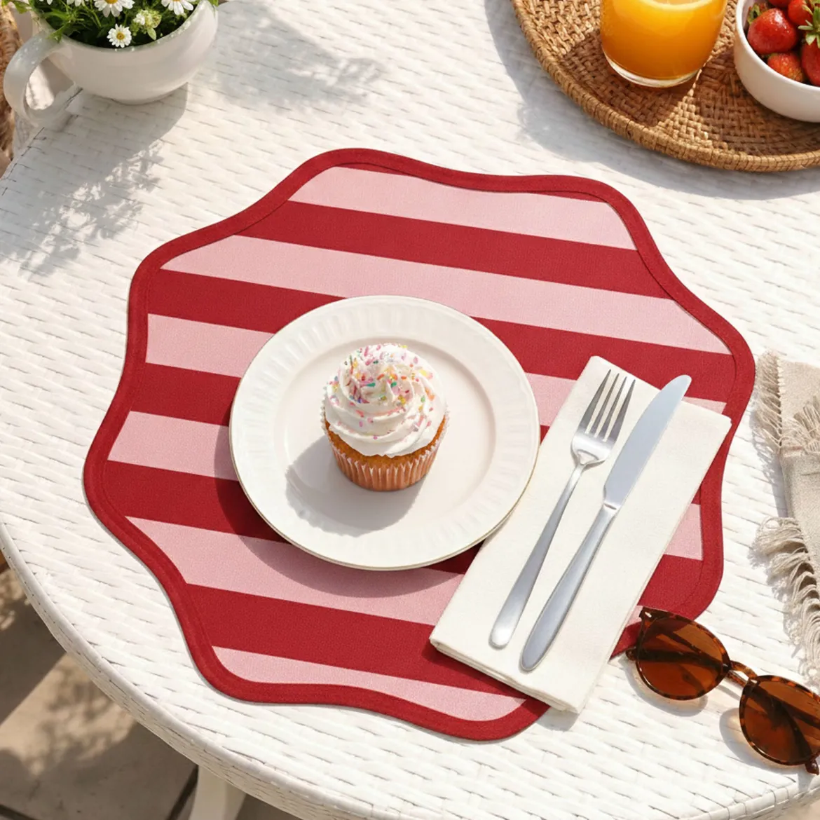 Set 2 Tovagliette/Sottopiatti in Ecopelle Hart, Rosso e Rosa 40x40 cm, Fantasia a righe, Lavabili e Antiscivolo, Indoor/Outdoor, Made in Italy
