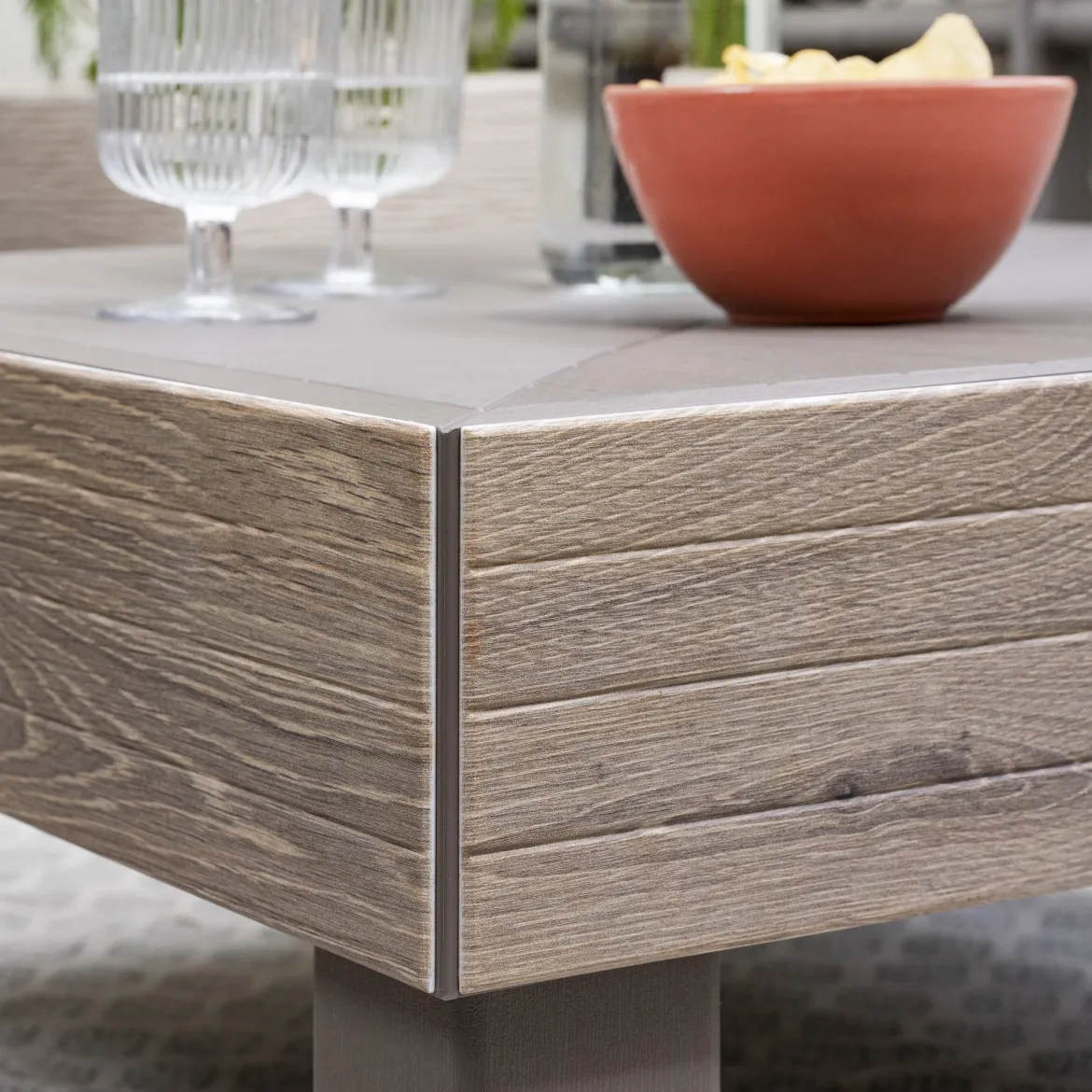 Tavolino da Esterno Marrone Noce 4 Posti 65x65x29h cm - Ionia