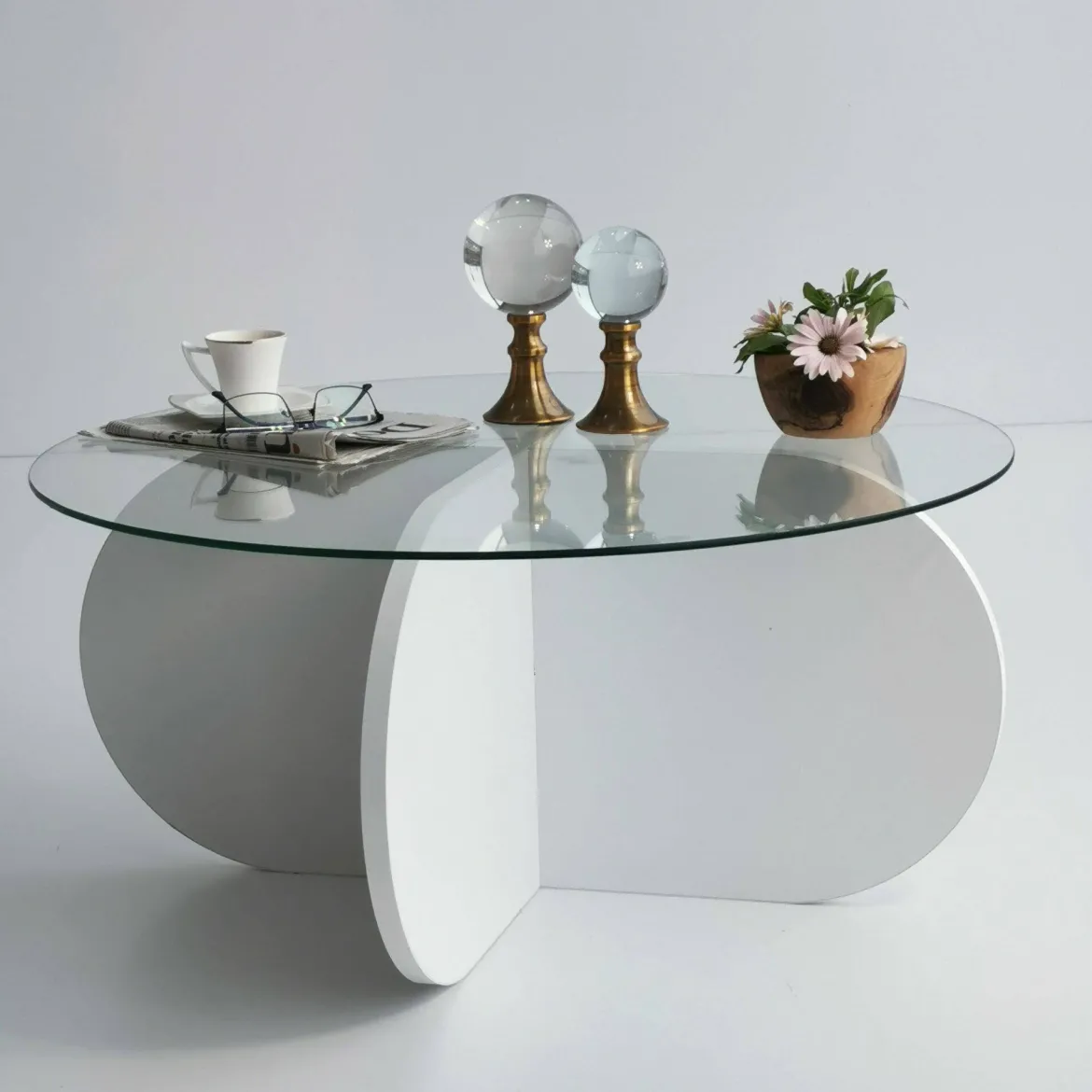 Tavolino da Salotto Bianco Forma Rotondo Colore Ripiano Bianco 47x59x47h cm, Materiale Piano in Metallo - Fanamaba
