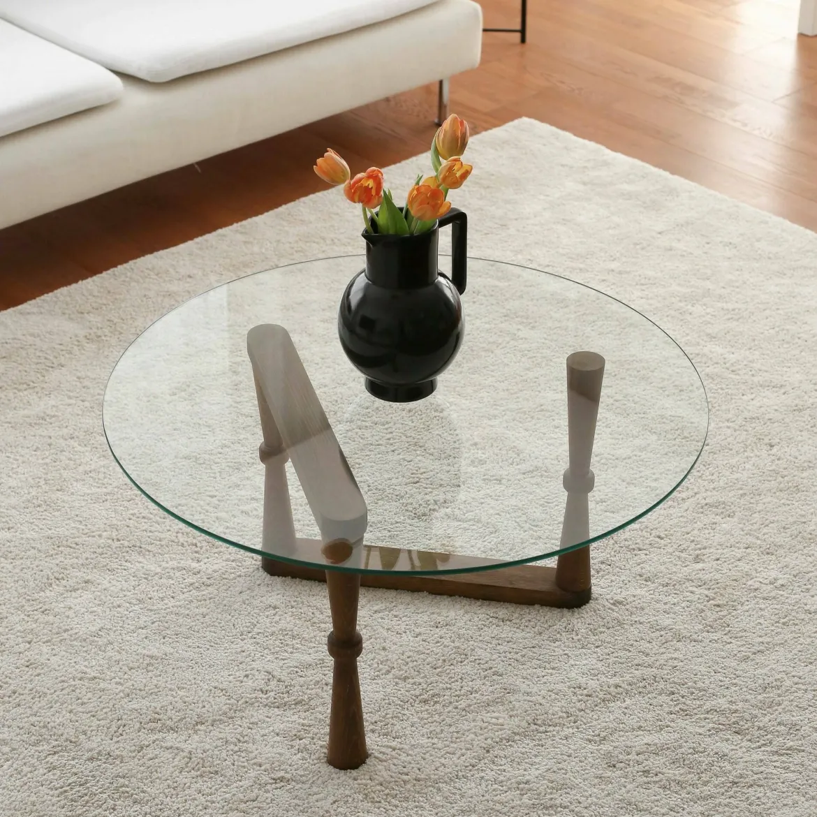 Tavolino da Salotto Marrone Noce Forma Rotonda Materiale Piano in Vetro 80x80x41h cm, Colore Ripiano Trasparente - Belvi