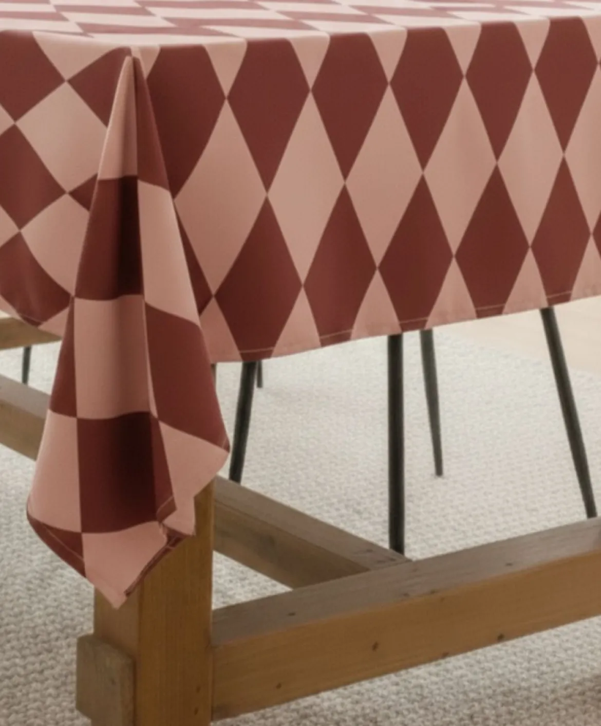 Tovaglia rettangolare no stiro 270x140 cm, rosa e bordeaux - Giocoliera - By Sarah Balivo